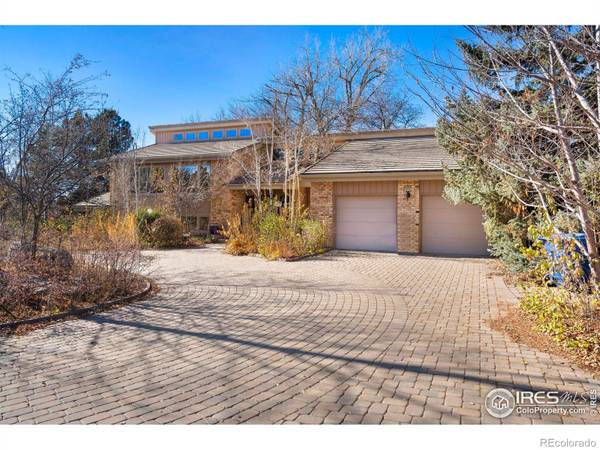 4 Greenridge RD, Greenwood Village, CO 80111