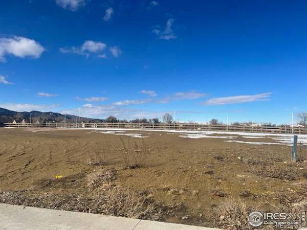 938 Langdale DR, Fort Collins, CO 80526