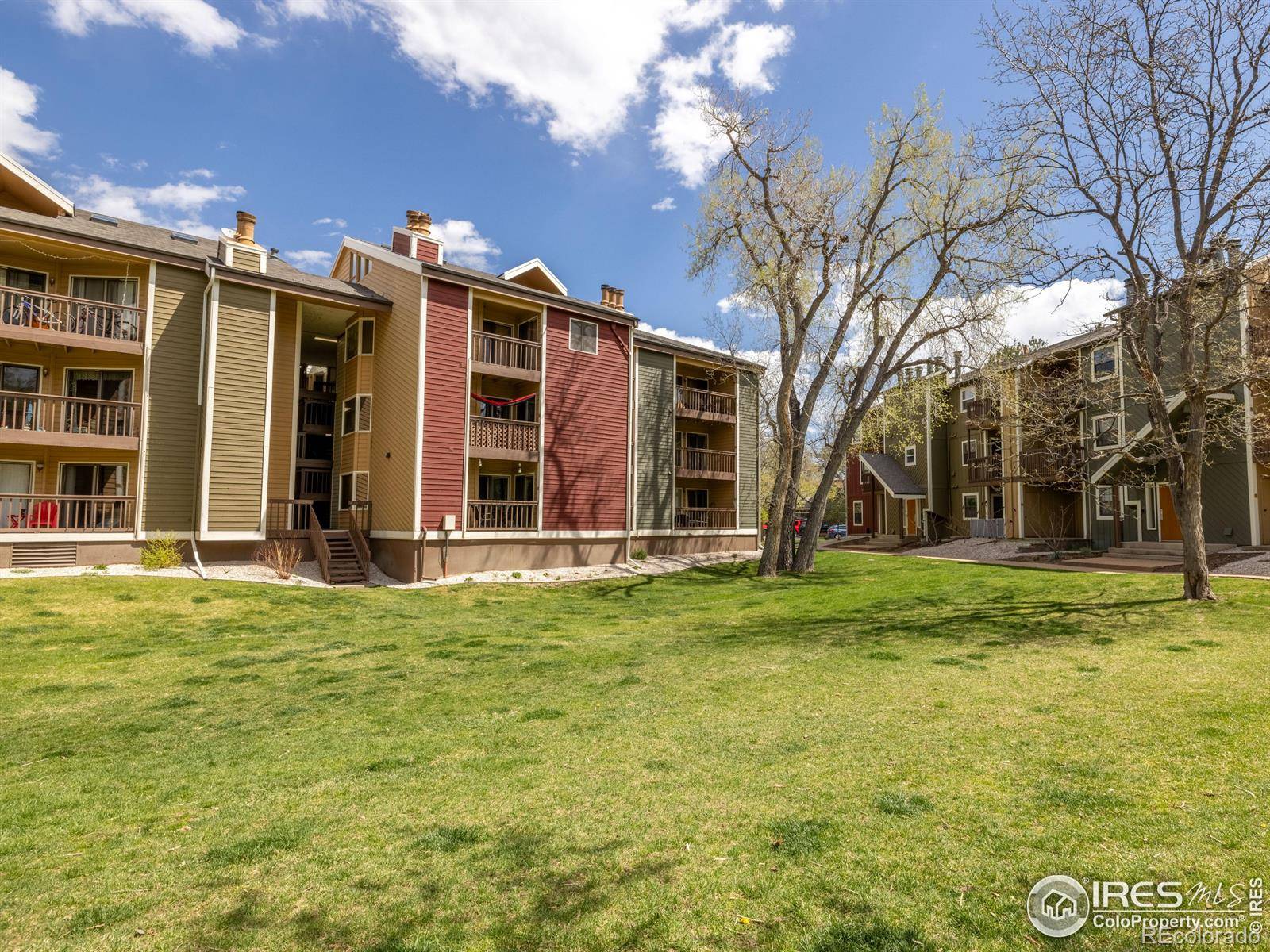 Boulder, CO 80303,2892 Shadow Creek DR #212