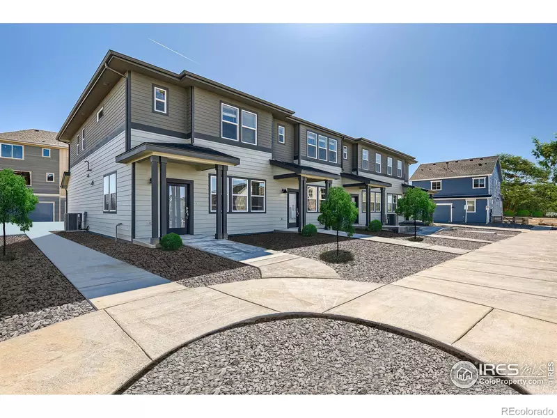 755 Pokeweed LN, Fort Collins, CO 80524