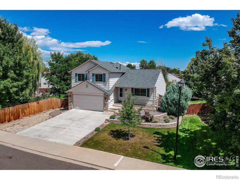 1102 Red Oak DR, Longmont, CO 80504