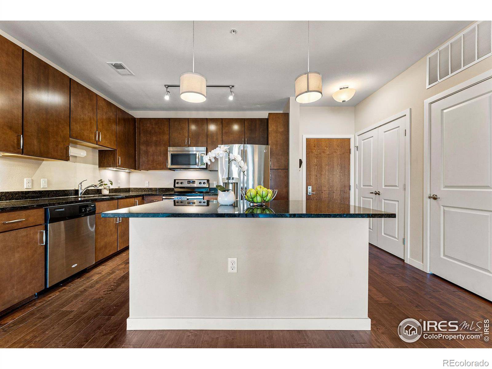 Broomfield, CO 80020,13598 Via Varra #208