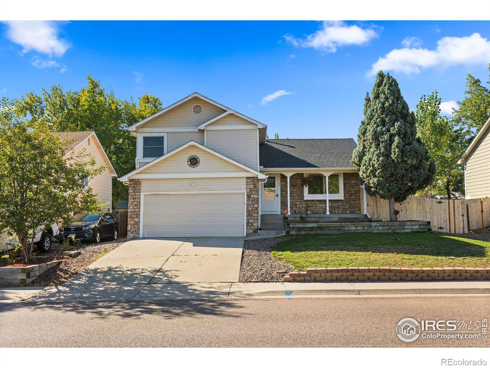 11166 W Bowles PL, Littleton, CO 80127