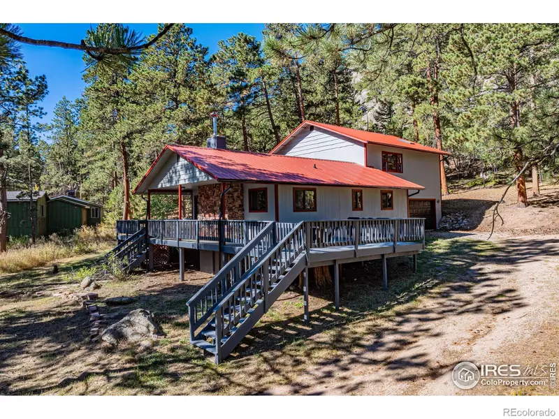 31 Cedar DR, Lyons, CO 80540