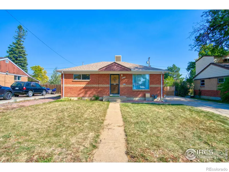 6910 Larsh DR, Denver, CO 80221