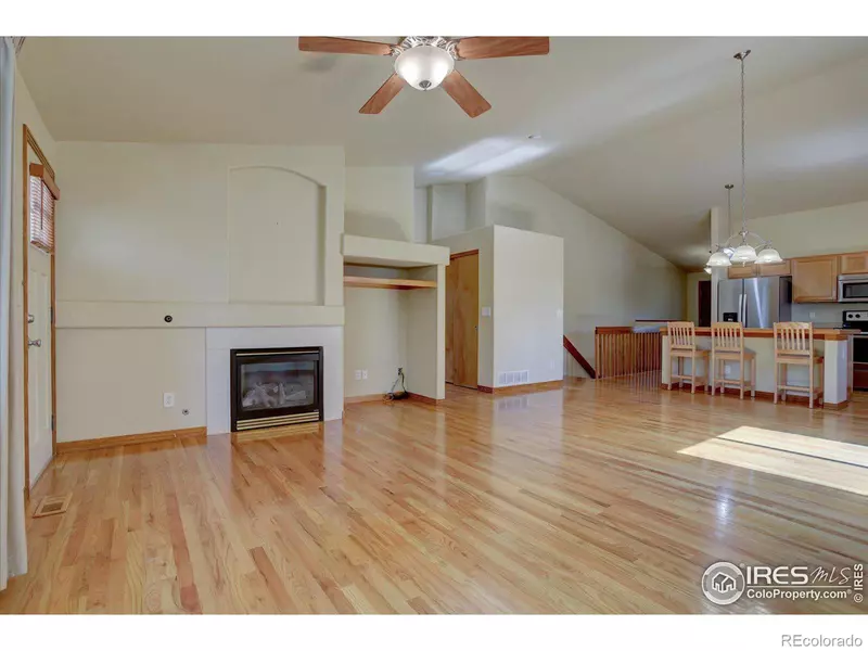 2690 Forsythia CT, Erie, CO 80516