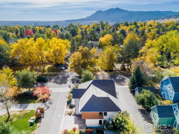 Boulder, CO 80304,3953 Springleaf LN