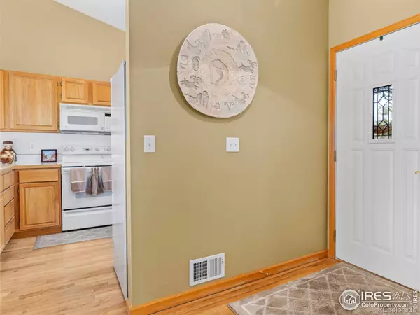 Estes Park, CO 80517,734 Birdie LN