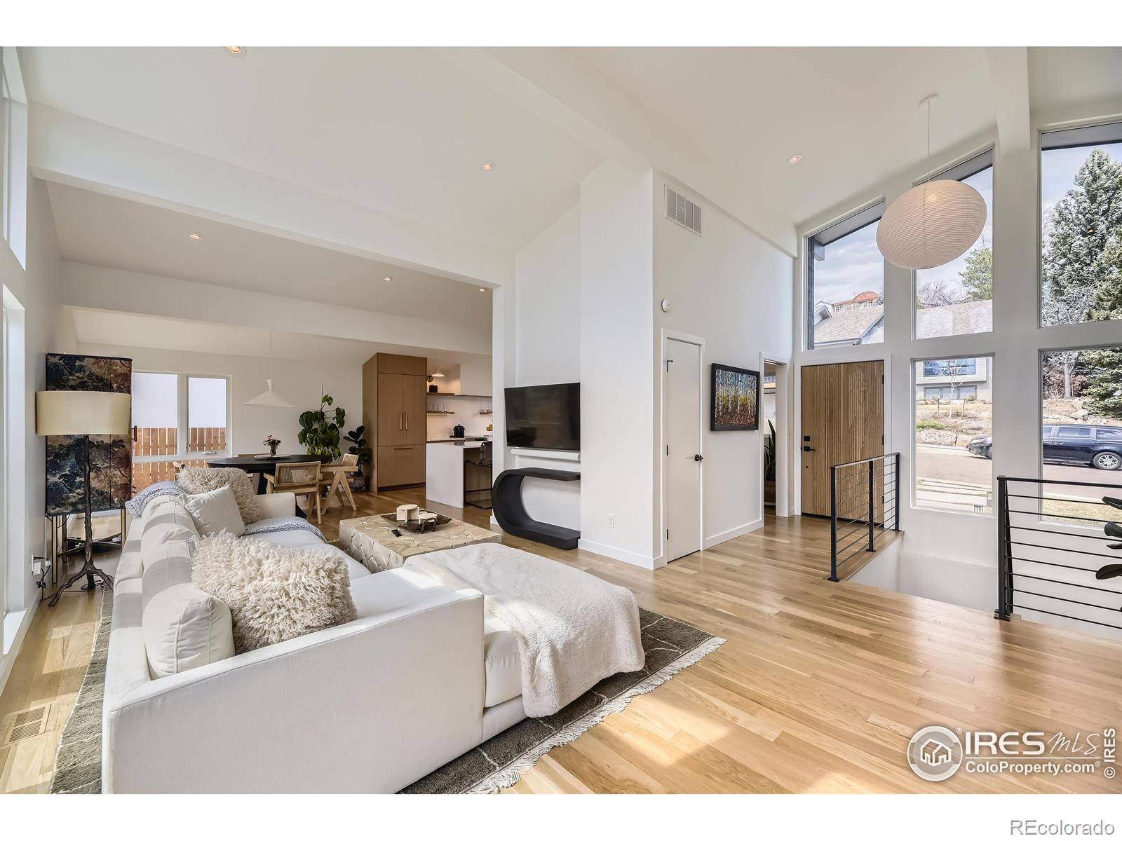 Boulder, CO 80304,1580 Moss Rock PL