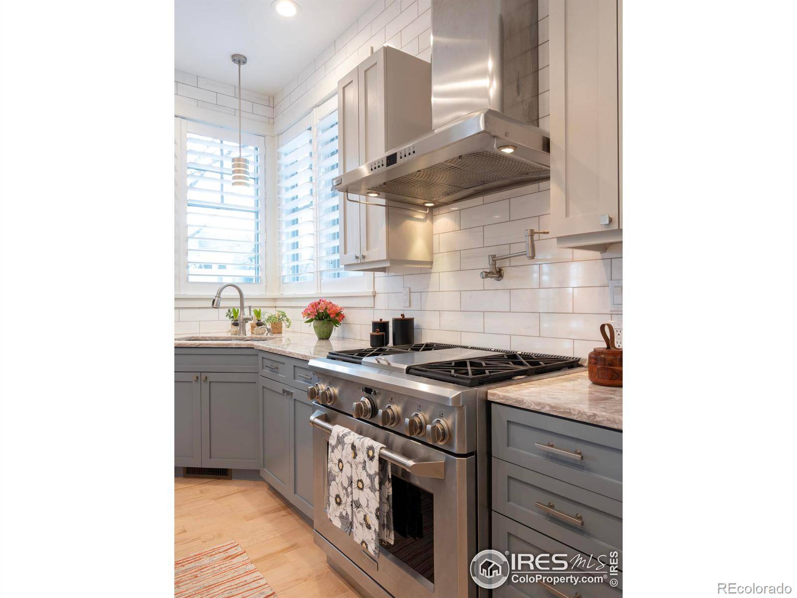 Longmont, CO 80504,906 Confidence DR