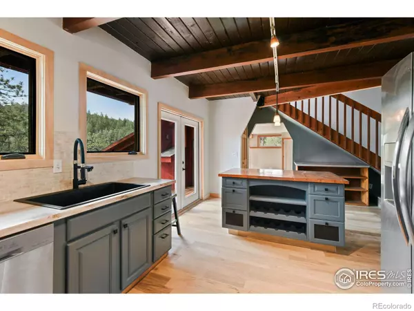 Evergreen, CO 80439,286 S Rainbow TRL