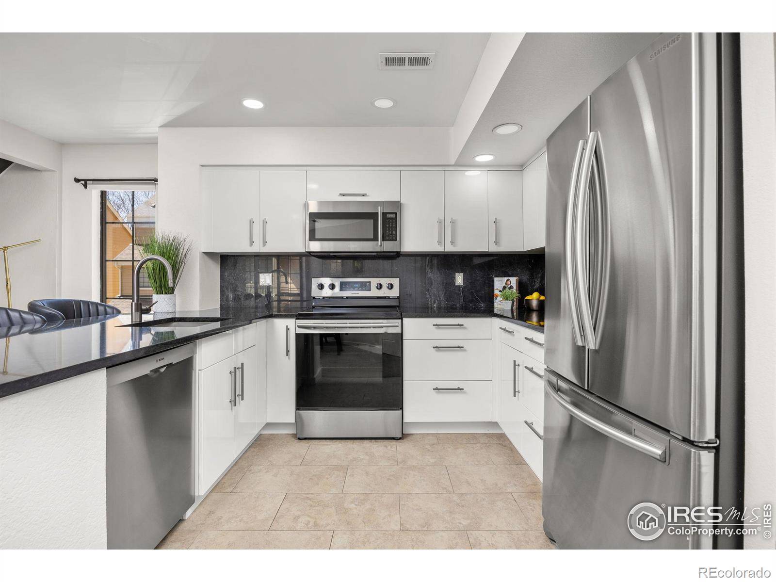 Boulder, CO 80301,5904 Gunbarrel AVE #B
