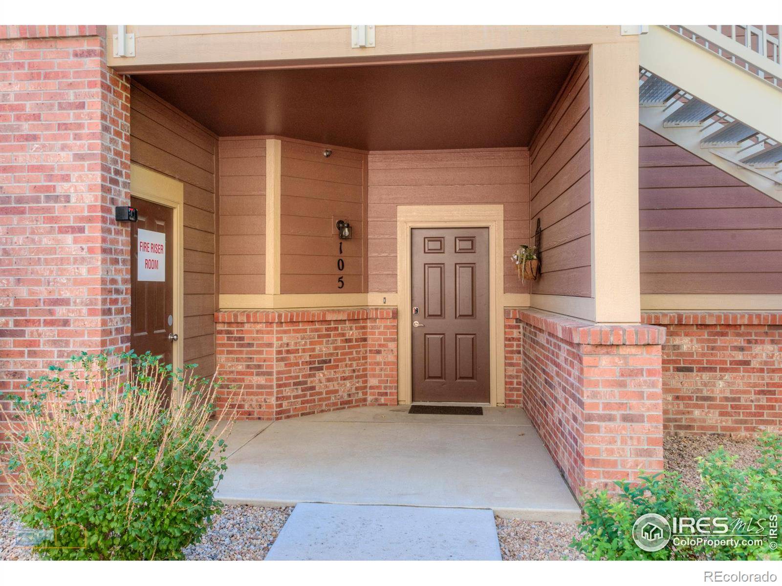 Longmont, CO 80504,804 Summer Hawk DR #8105
