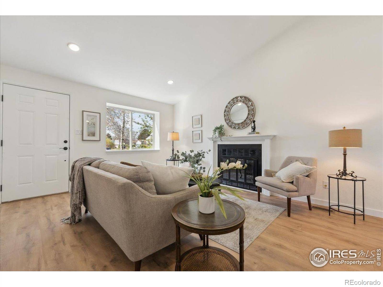 2476 Sunset DR, Longmont, CO 80501