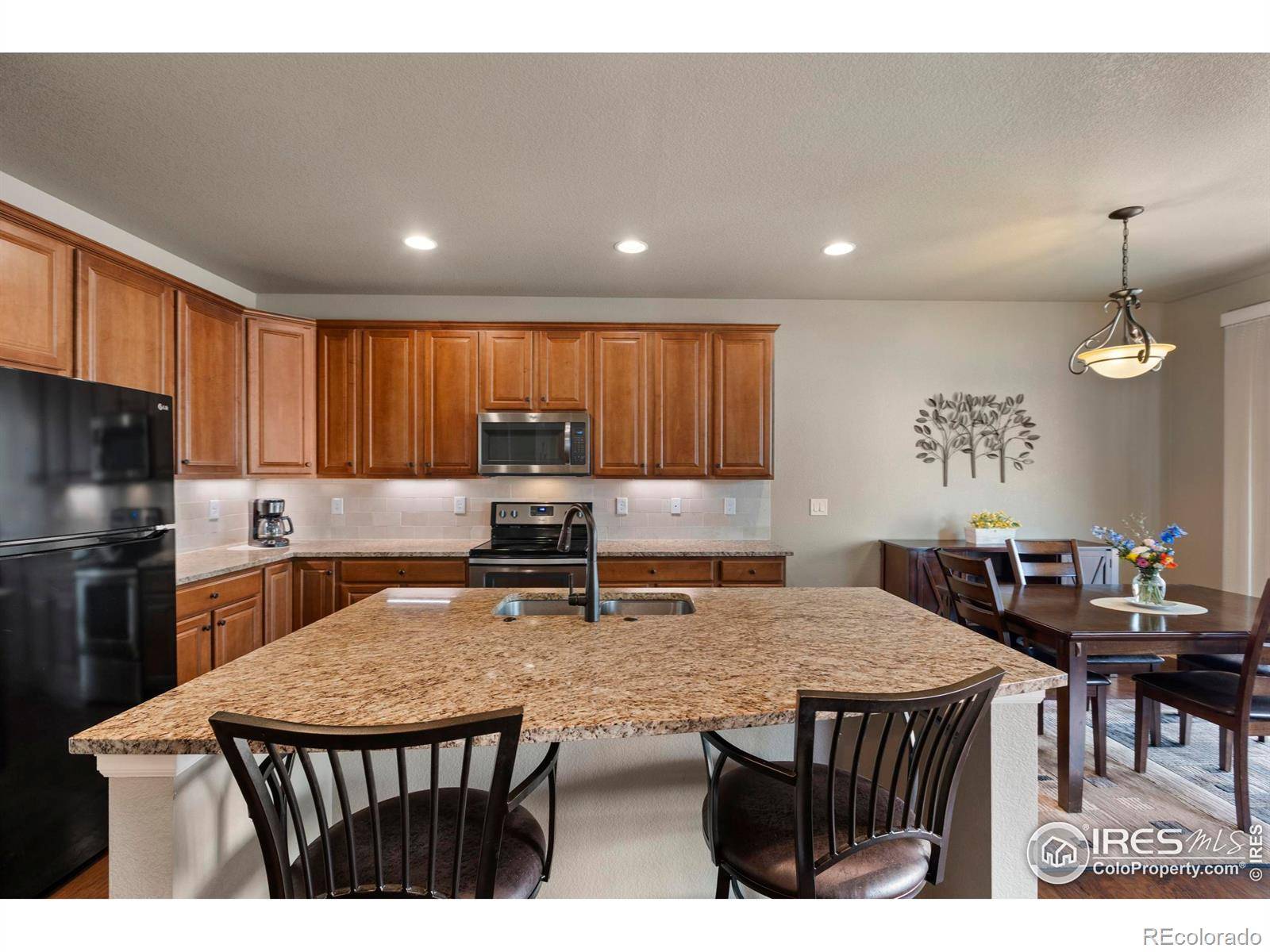 Berthoud, CO 80513,850 Prairiestar DR
