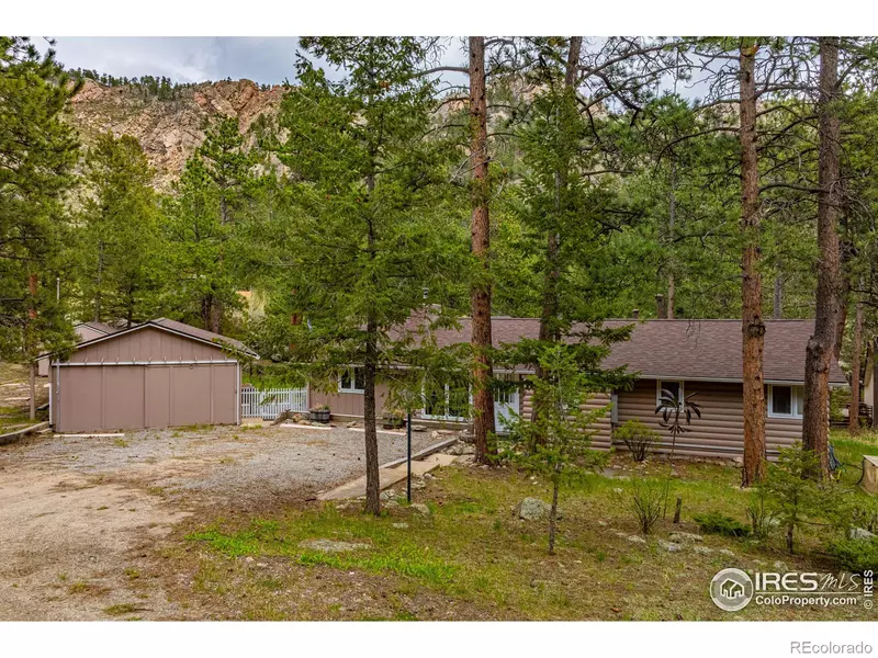 332 Cedar DR, Lyons, CO 80540