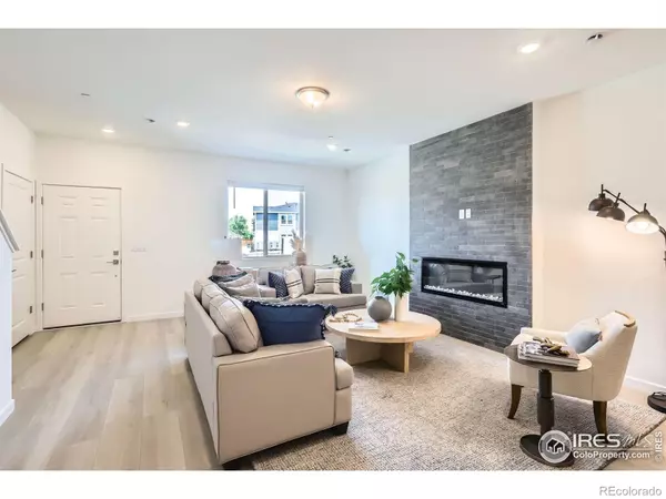 Longmont, CO 80503,2738 Bear Springs CIR