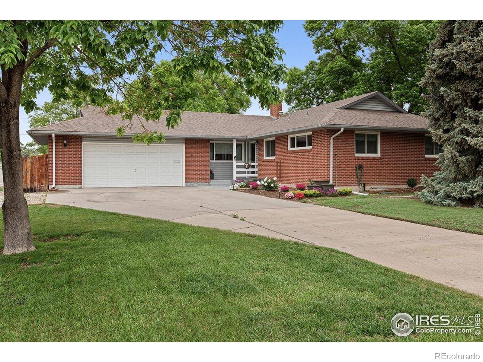 1607 Pinyon CT, Loveland, CO 80538