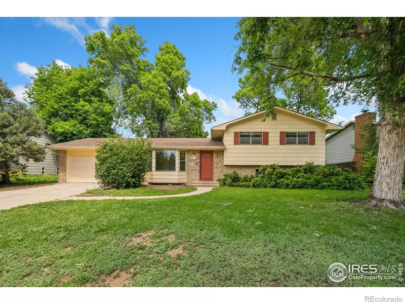2016 Manchester DR, Fort Collins, CO 80526