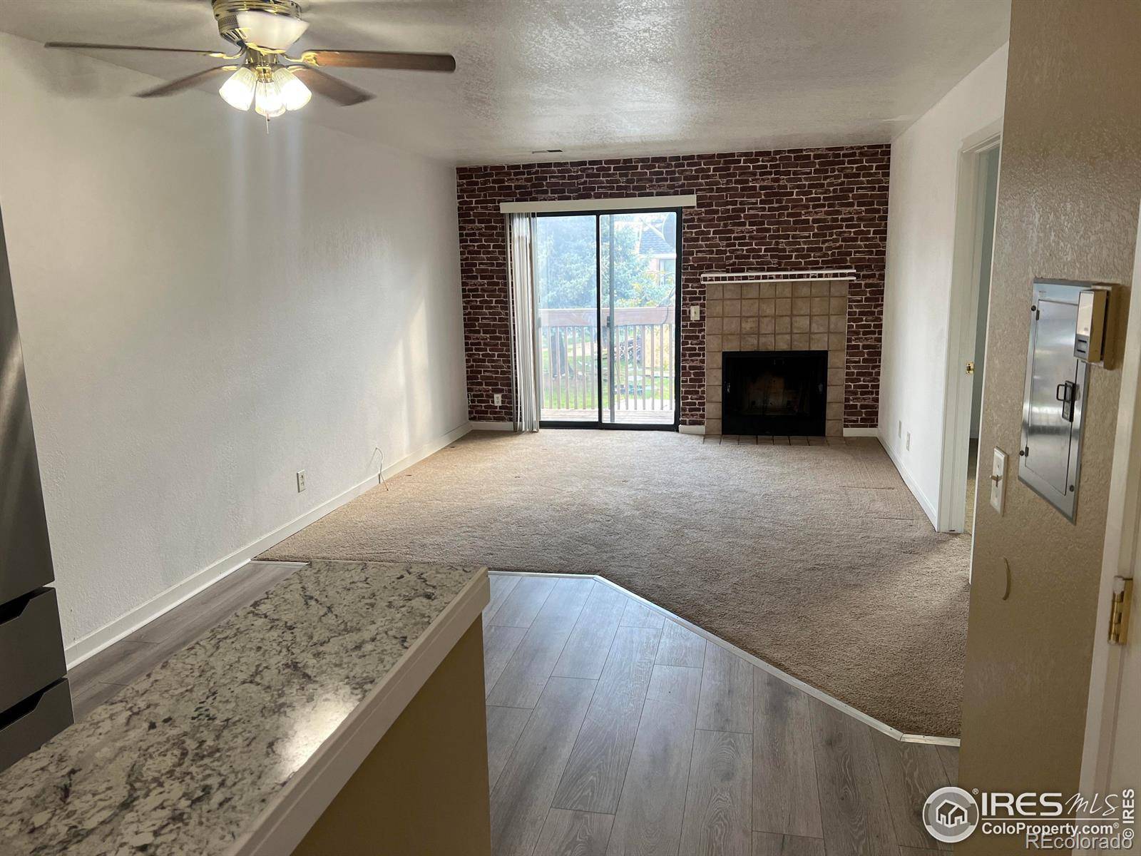 Longmont, CO 80504,225 E 8th AVE #B11