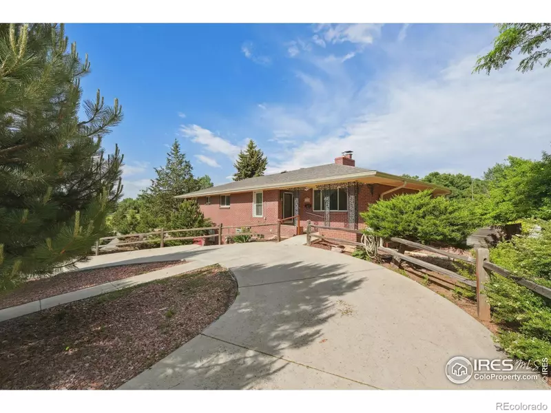 2001 Evergreen DR, Fort Collins, CO 80521