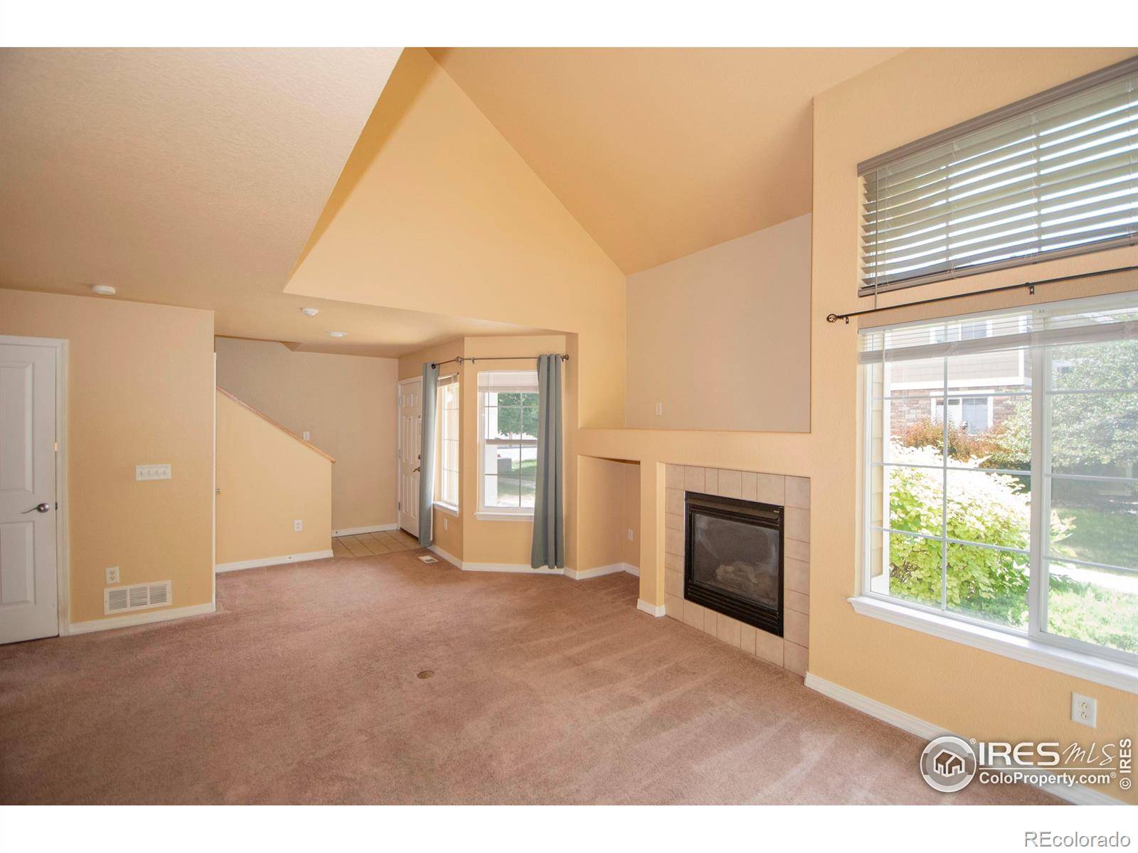 Longmont, CO 80504,805 Summer Hawk DR #B7