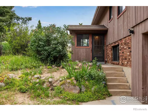 Boulder, CO 80302,853 Deer Trail RD