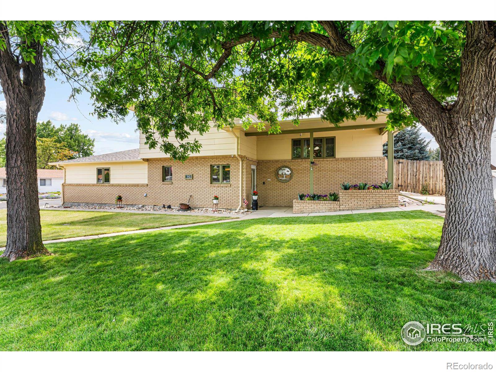 Loveland, CO 80538,628 Chestnut DR