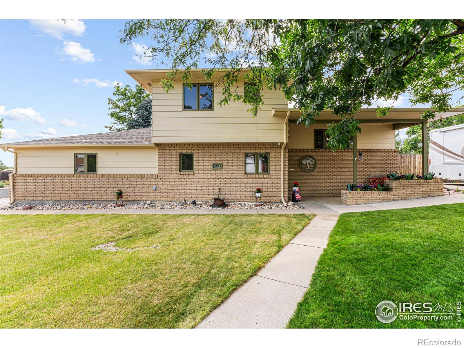 Loveland, CO 80538,628 Chestnut DR