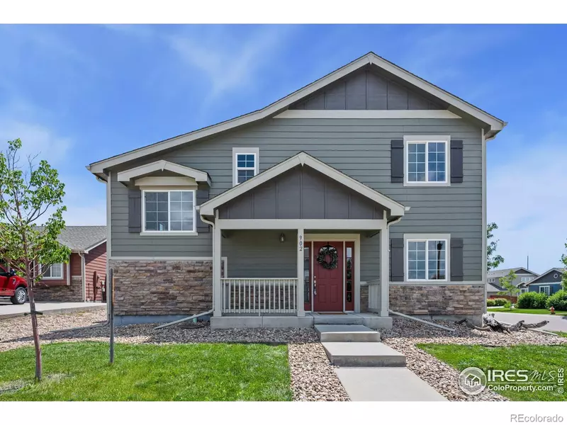 902 Delphinus PL, Loveland, CO 80537