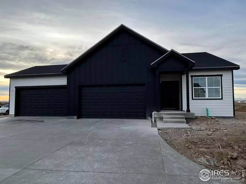235 Dawn DR, Hudson, CO 80642