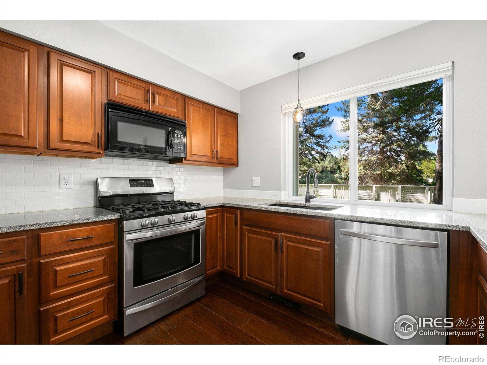 Fort Collins, CO 80525,812 Warren Lndg