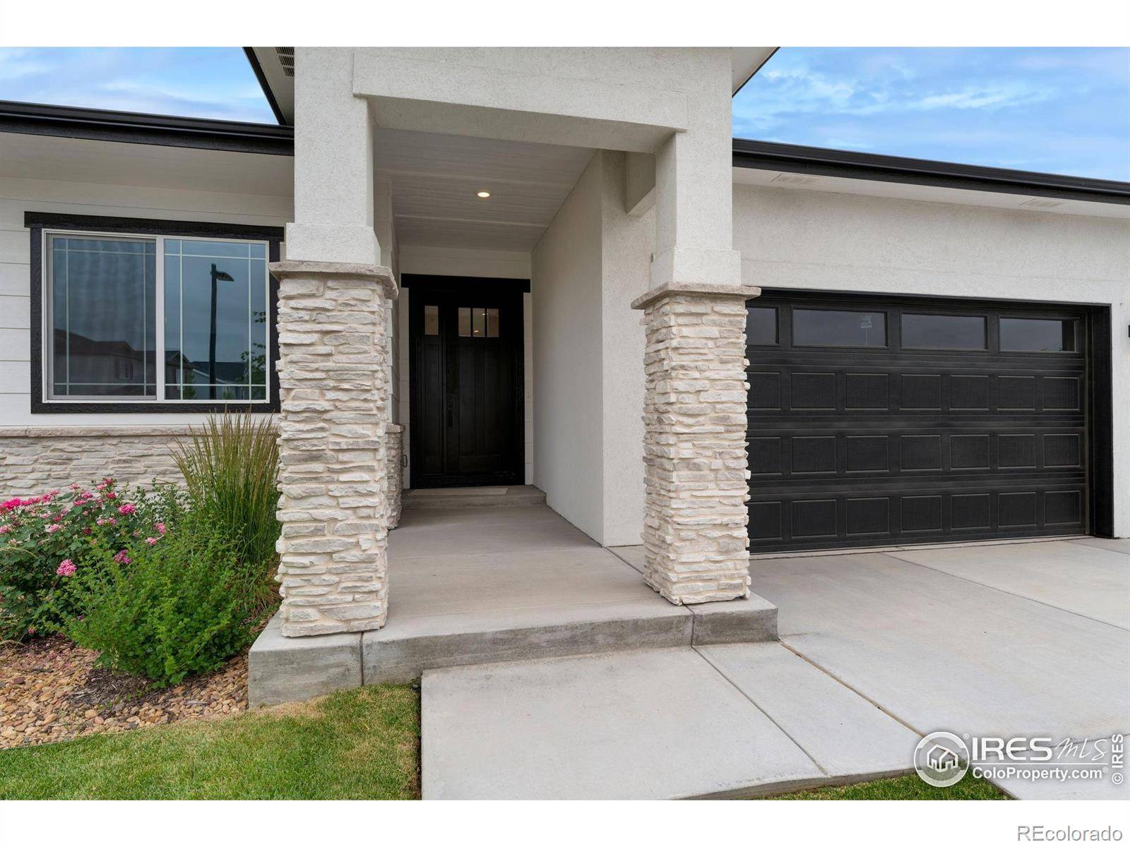 Aurora, CO 80019,23845 E River Front DR