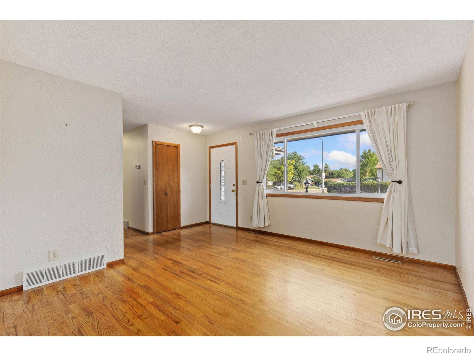 Longmont, CO 80503,2516 Mountain View AVE