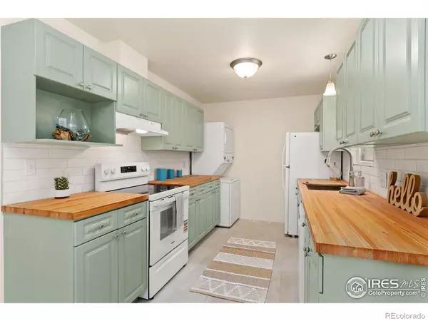 Fort Collins, CO 80521,1408 Hillcrest DR