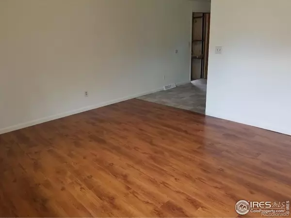 Longmont, CO 80504,829 Hubbard DR