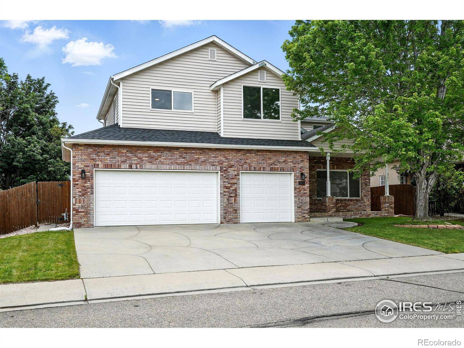 2078 Goldfinch CT, Longmont, CO 80503