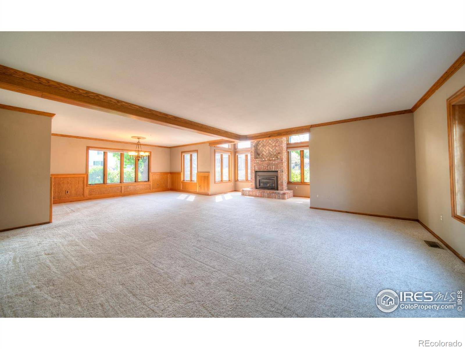 Longmont, CO 80503,9020 Rogers RD