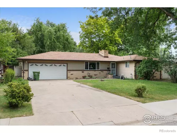 806 E Kelly DR, Loveland, CO 80537