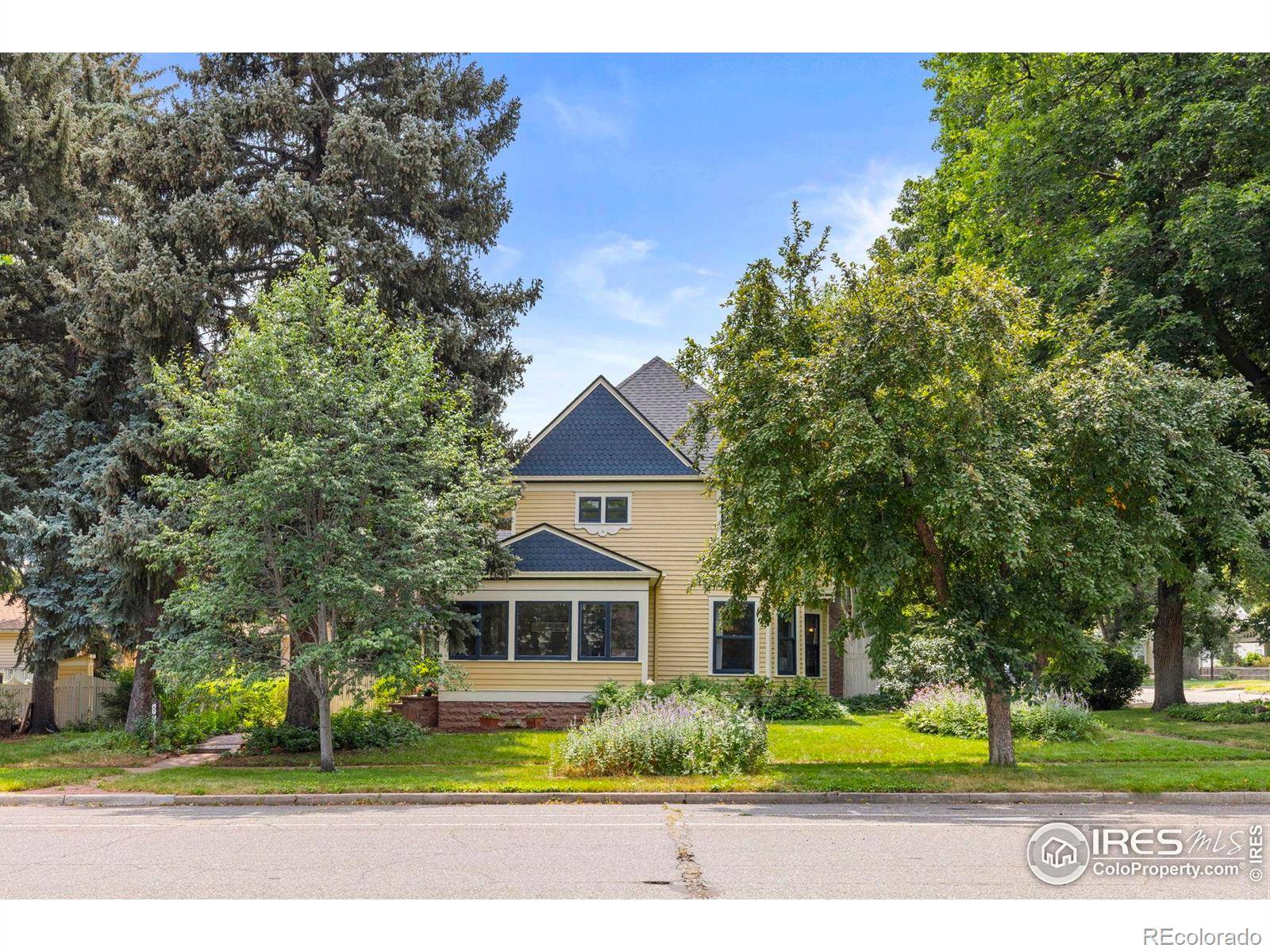 Longmont, CO 80501,831 4th AVE