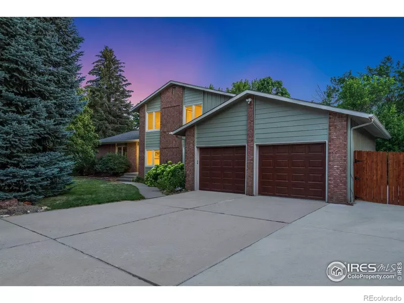 933 E Ridgecrest RD, Fort Collins, CO 80524