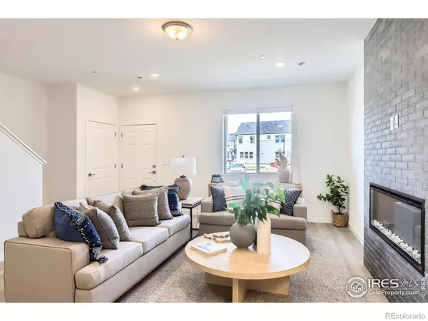 Longmont, CO 80503,2742 Bear Springs CIR