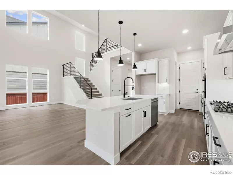 1675 Sundown Run DR, Windsor, CO 80550