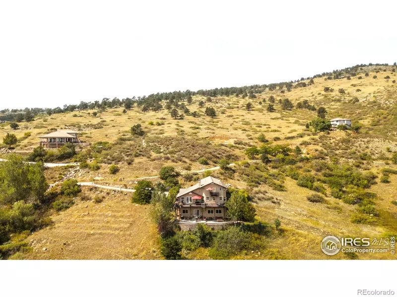 11730 Pointe View DR, Longmont, CO 80503