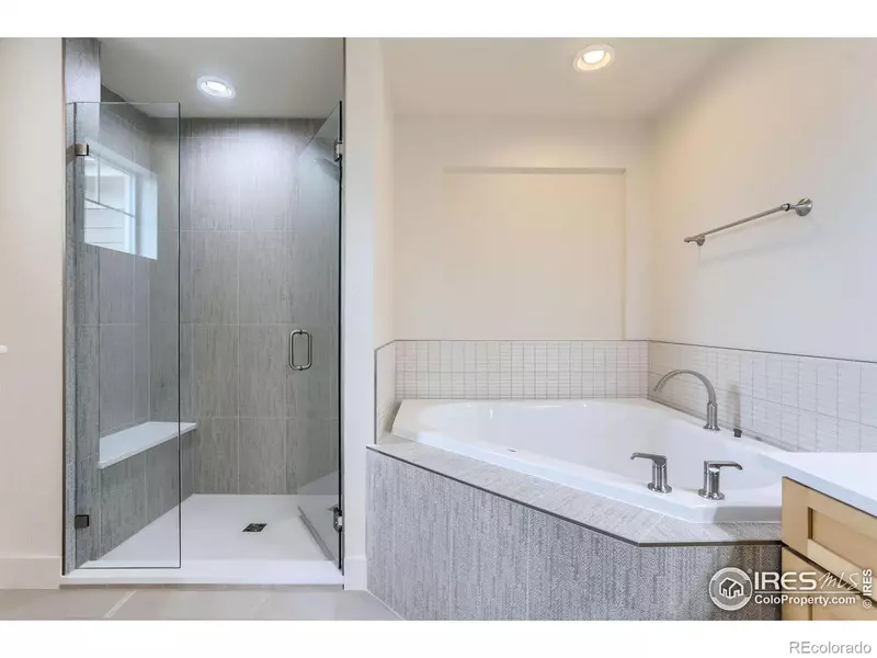 2339 Whistler DR, Longmont, CO 80504