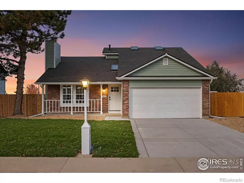2456 Sunset DR, Longmont, CO 80501