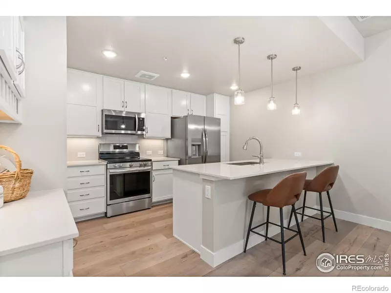 4210 Vulcan Creek DR #204, Loveland, CO 80538