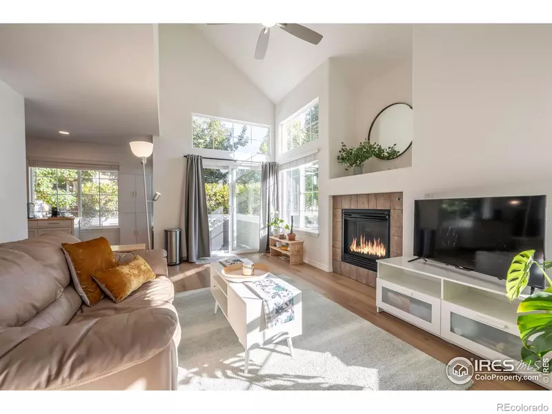 805 Summer Hawk DR #L69, Longmont, CO 80504
