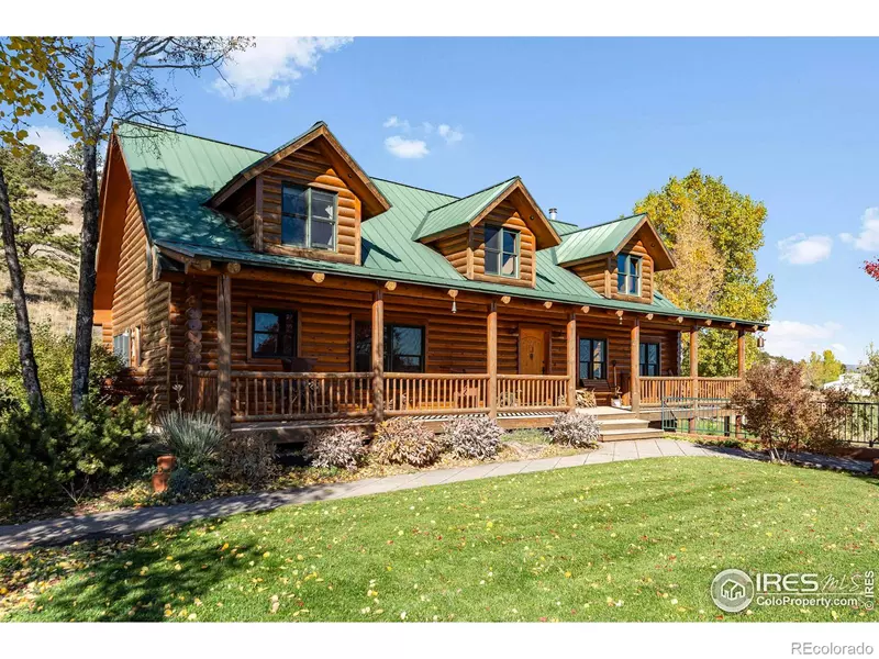196 Mule Deer DR, Loveland, CO 80537