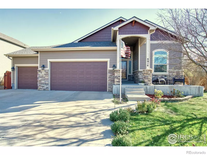 9016 Harlequin CIR, Frederick, CO 80504